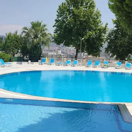 İlk Özge 3 Yatak Odali Vılla Villa